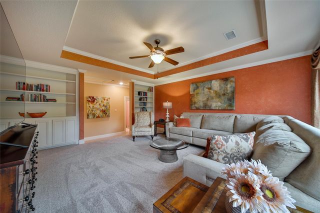 70 W Ambassador Bend, The Woodlands, TX 77382