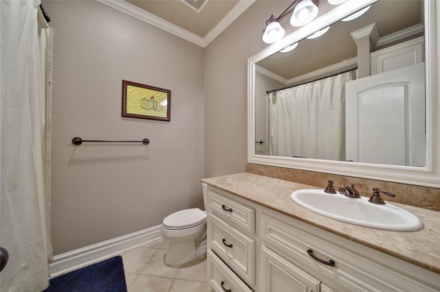 70 W Ambassador Bend, The Woodlands, TX 77382