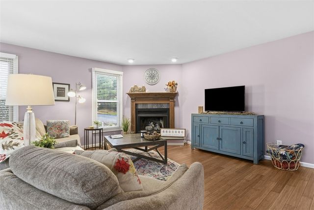 220 Spring Run Drive, Monroeville, PA 15146