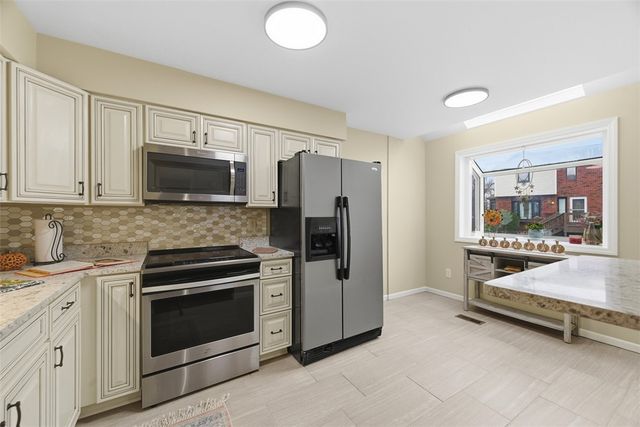 220 Spring Run Drive, Monroeville, PA 15146