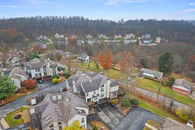 220 Spring Run Drive, Monroeville, PA 15146