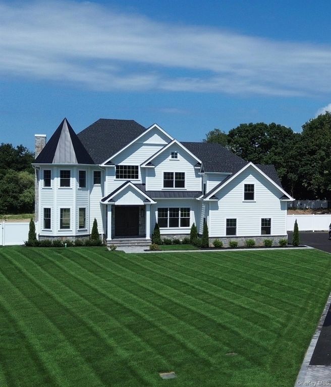 2 D'Amico Court, Melville, NY 11747 — exterior