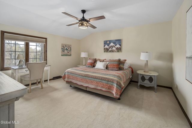 32 Fairway Court, Albany, NY 12208