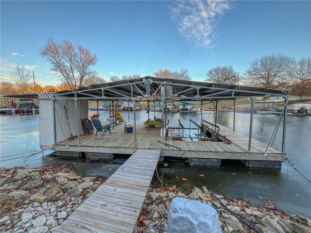 156 Barracuda Road, Gallatin, MO 64640