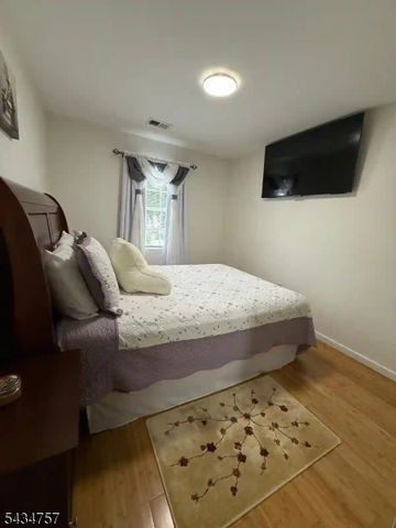 629 Washington Ave, Kenilworth Boro, NJ 07033
