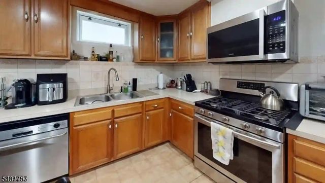 629 Washington Ave, Kenilworth Boro, NJ 07033