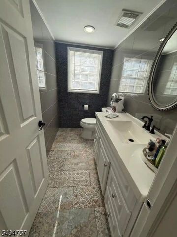 629 Washington Ave, Kenilworth Boro, NJ 07033