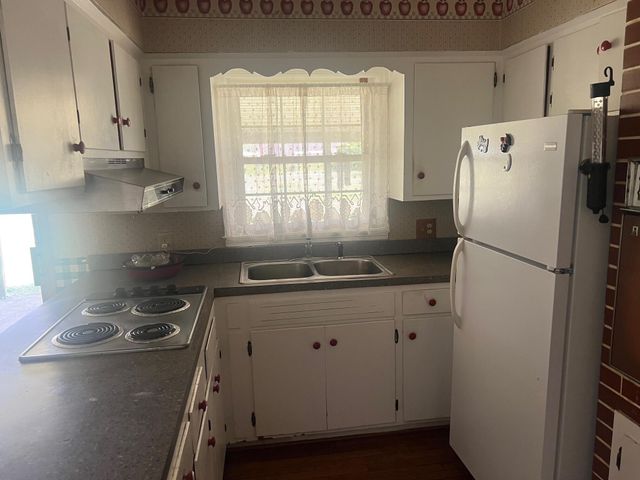 123 Hill-n-Dale Drive, Lancaster, KY 40444