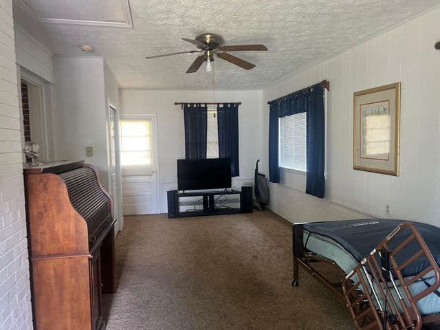 123 Hill-n-Dale Drive, Lancaster, KY 40444