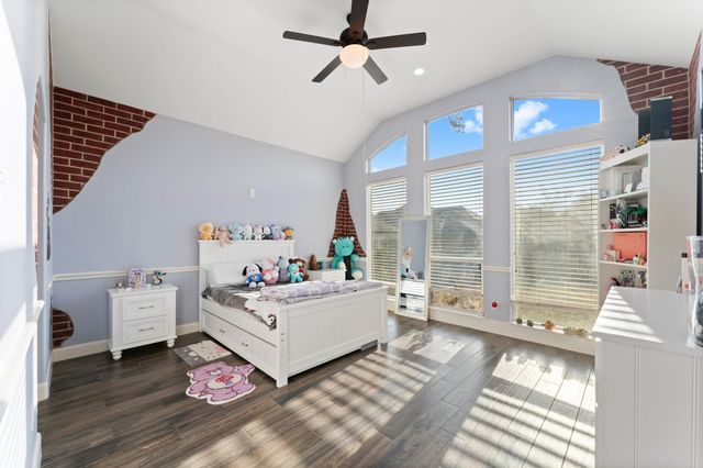 14 Darien Ct, Montgomery, TX 77356