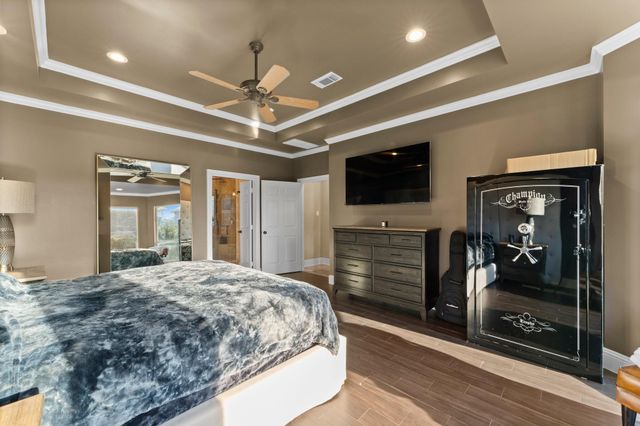 14 Darien Ct, Montgomery, TX 77356