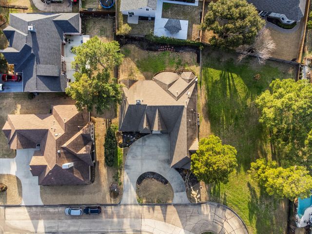 14 Darien Ct, Montgomery, TX 77356