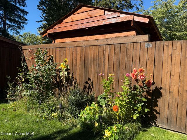 1210 Spruce St, Sandpoint, ID 83864