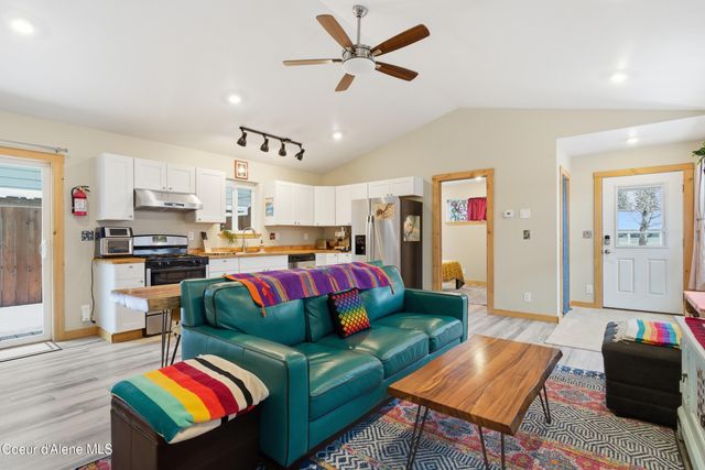 1210 Spruce St, Sandpoint, ID 83864