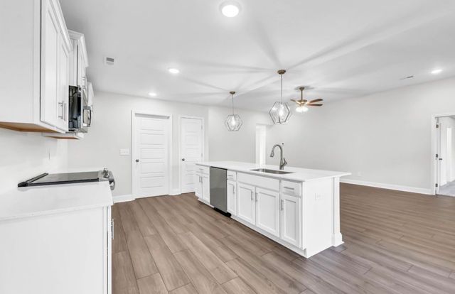 544 Ayden Ln, Clarksville, TN 37042