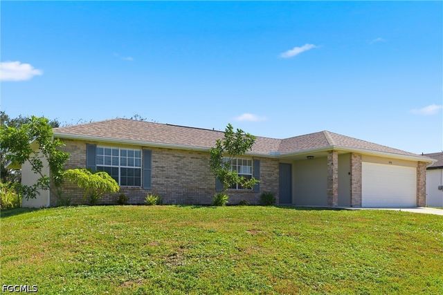 1505 NE 6th PL, Cape Coral, FL 33909