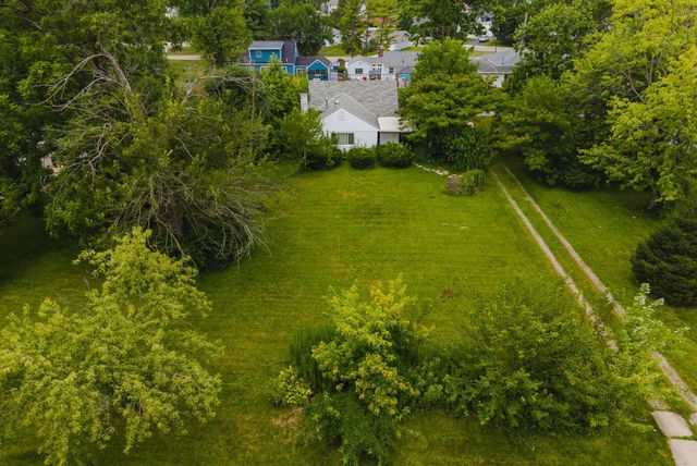 3328 Woodlawn Avenue, Grove City, OH 43123