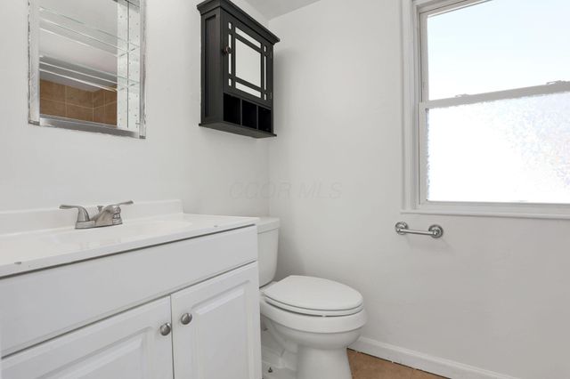 1938 Myrtle Avenue, Columbus, OH 43211