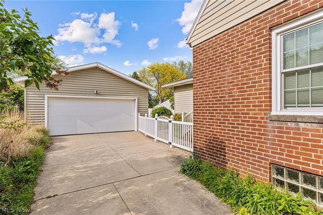 2603 Graham Avenue, Akron, OH 44312
