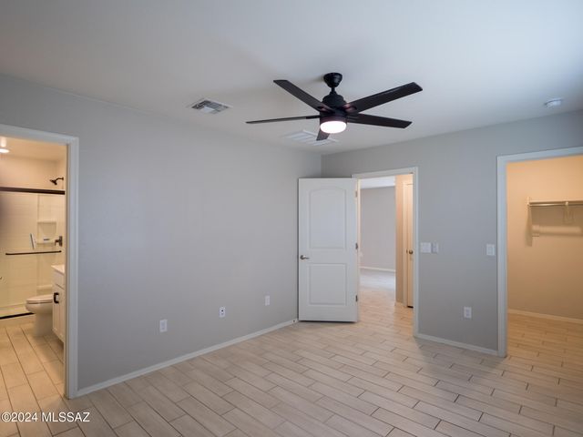 8737 E Pebble Stone Lane, Tucson, AZ 85730