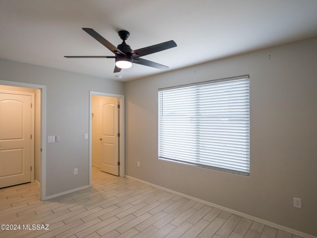 8737 E Pebble Stone Lane, Tucson, AZ 85730