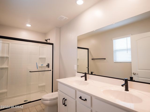 8737 E Pebble Stone Lane, Tucson, AZ 85730
