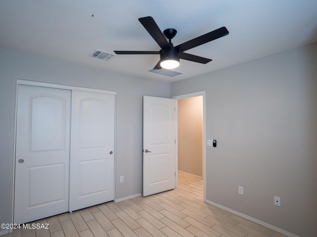 8737 E Pebble Stone Lane, Tucson, AZ 85730
