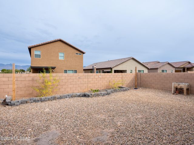 8737 E Pebble Stone Lane, Tucson, AZ 85730