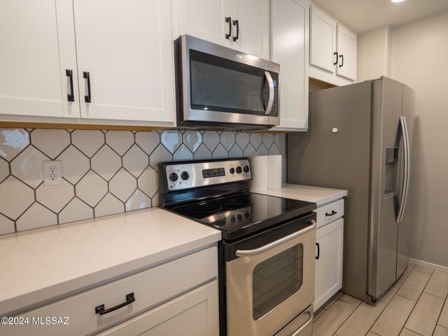 8737 E Pebble Stone Lane, Tucson, AZ 85730