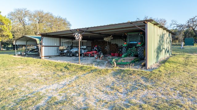 2496 Fm-182, Clifton, TX 76634