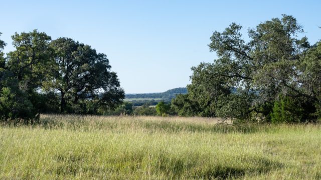 2496 Fm-182, Clifton, TX 76634