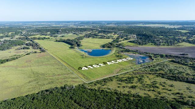 2496 Fm-182, Clifton, TX 76634