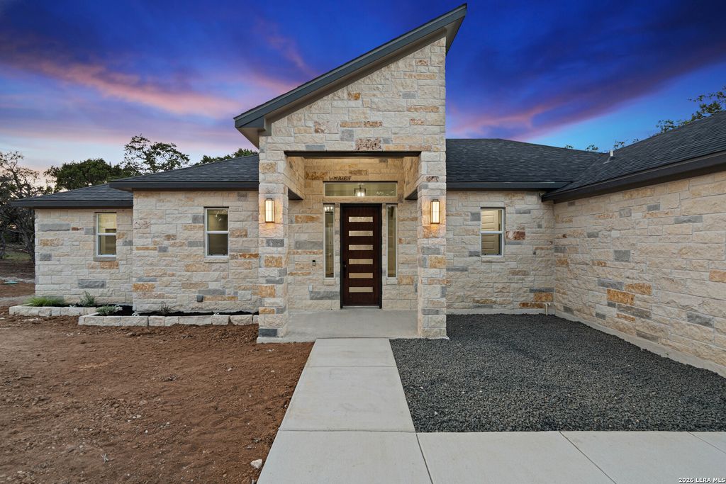 355 EAGLE ROCK RD, Spring Branch, TX 78070