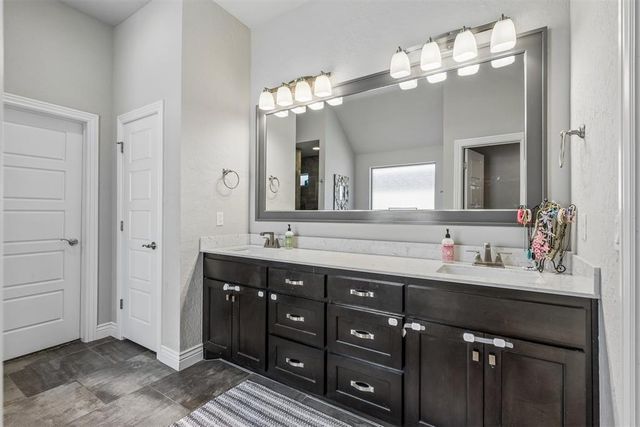 2417 Rumble Lane, Edmond, OK 73034