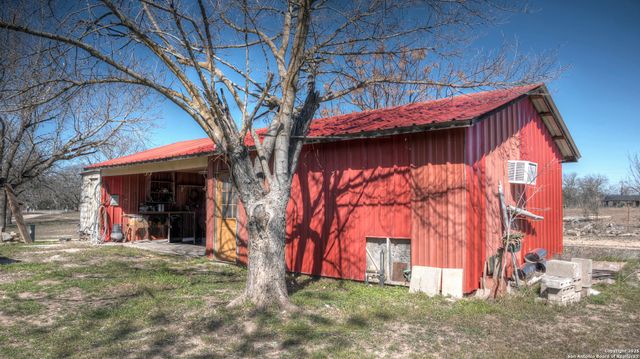 6613 FM 1120, Rio Frio, TX 78879