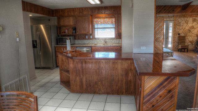 6613 FM 1120, Rio Frio, TX 78879