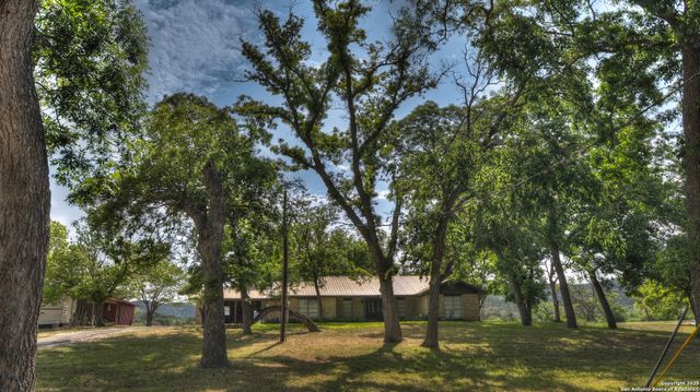 6613 FM 1120, Rio Frio, TX 78879
