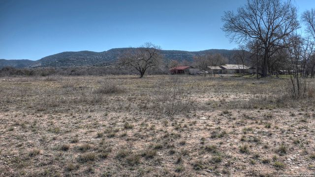 6613 FM 1120, Rio Frio, TX 78879