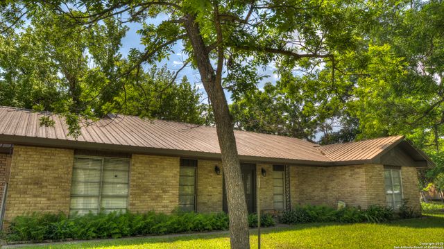 6613 FM 1120, Rio Frio, TX 78879