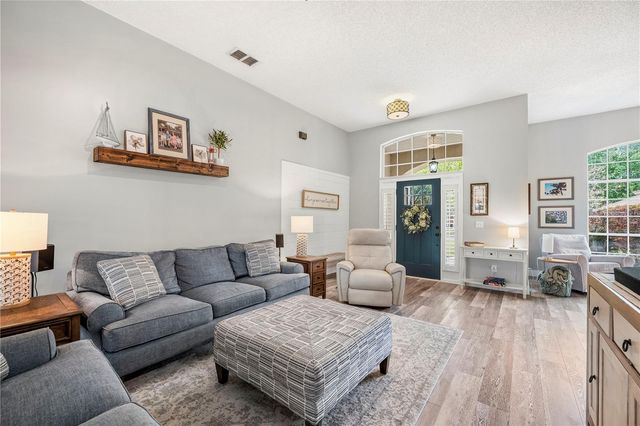 2415 MOON HARBOR WAY, Middleburg, FL 32068