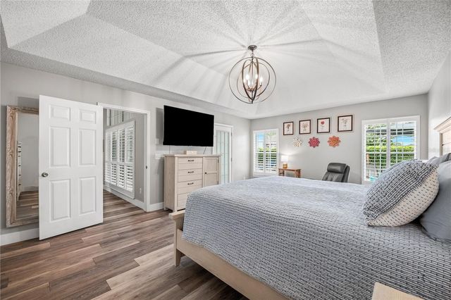 2415 MOON HARBOR WAY, Middleburg, FL 32068