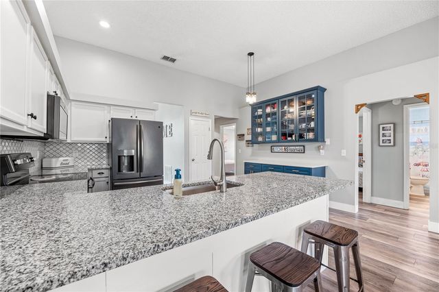 2415 MOON HARBOR WAY, Middleburg, FL 32068