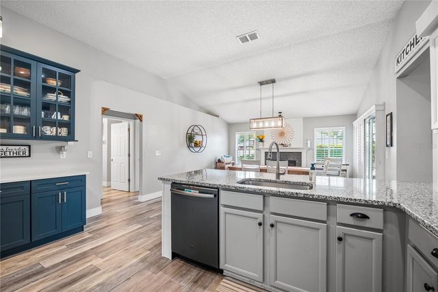 2415 MOON HARBOR WAY, Middleburg, FL 32068