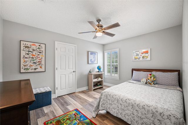 2415 MOON HARBOR WAY, Middleburg, FL 32068