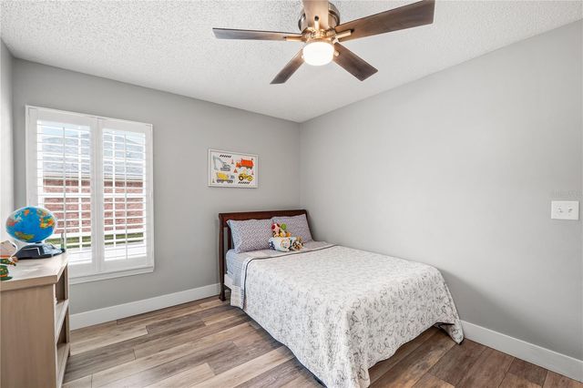 2415 MOON HARBOR WAY, Middleburg, FL 32068