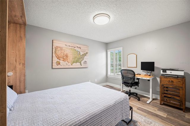 2415 MOON HARBOR WAY, Middleburg, FL 32068