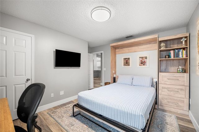 2415 MOON HARBOR WAY, Middleburg, FL 32068