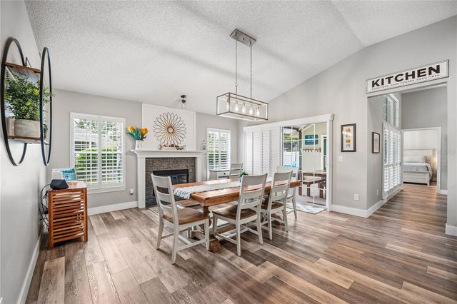 2415 MOON HARBOR WAY, Middleburg, FL 32068