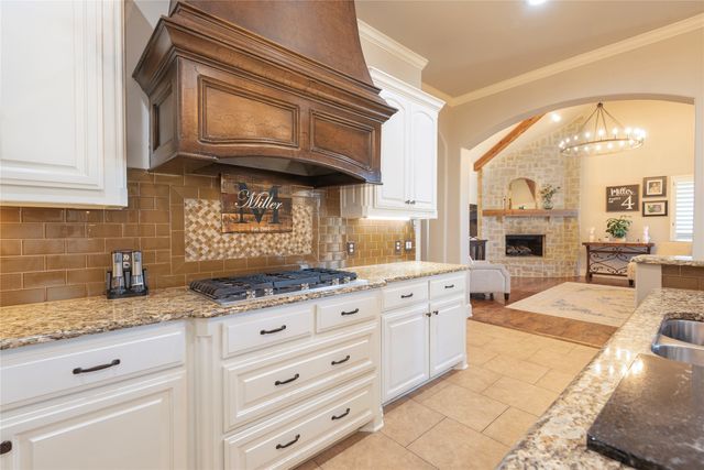 3305 Twin Lakes Drive, Celina, TX 75078