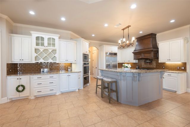 3305 Twin Lakes Drive, Celina, TX 75078